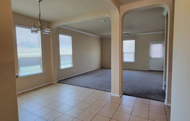 Spacious Home in Wildhorse At Tausch Farms