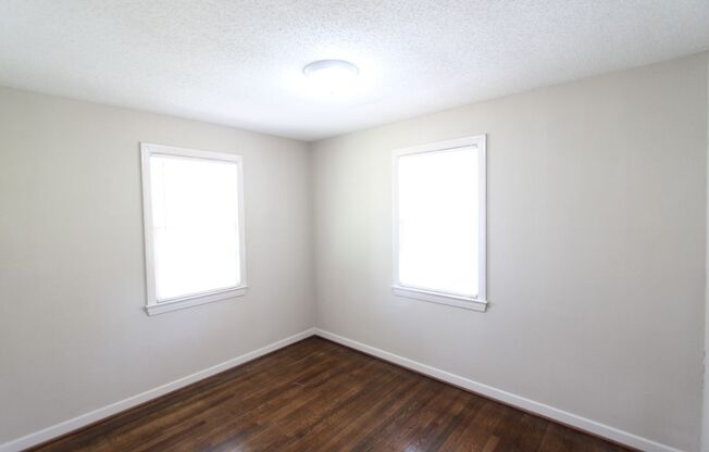 3 BR 1BA - Cute and Classic Charmer!!