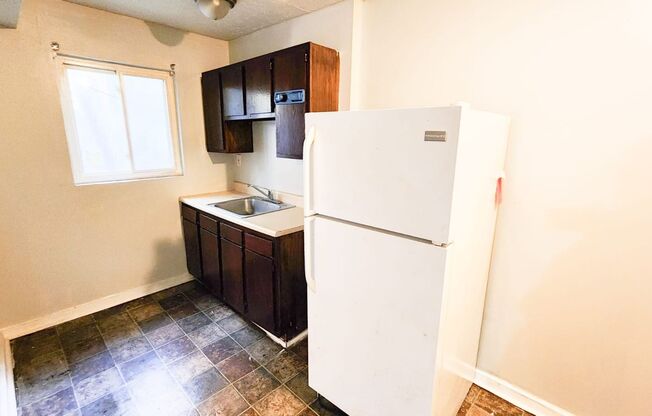 1 bed, 1 bath, 800 sqft, $800, Unit 10B