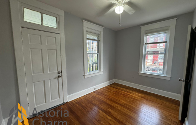 3 beds, 1 bath, $1,600