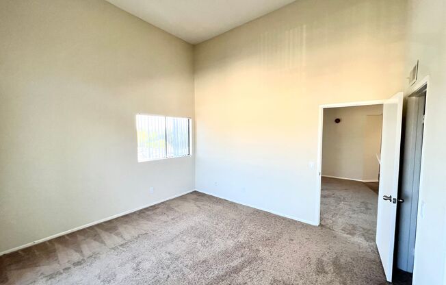 2 beds, 2 baths, 950 sqft, $2,295, Unit 305