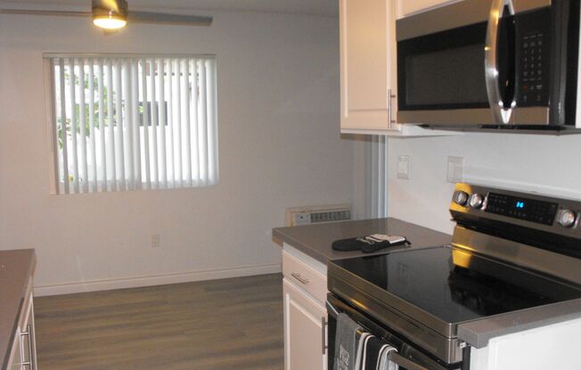 1 bed, 1 bath, 750 sqft, $2,117, Unit Unit 14H