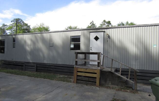 1219 West Oglethorpe Hwy