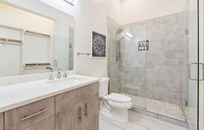 1 bed, 2 baths, $1,799, Unit 404