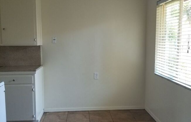 1 bed, 1 bath, 670 sqft, $2,050, Unit 188 F #F