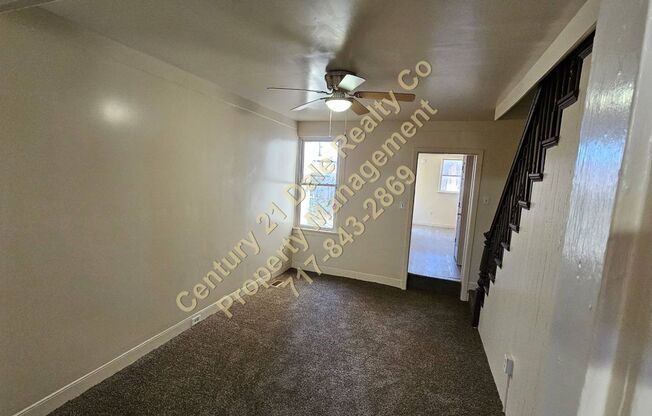 3 beds, 1 bath, $1,095