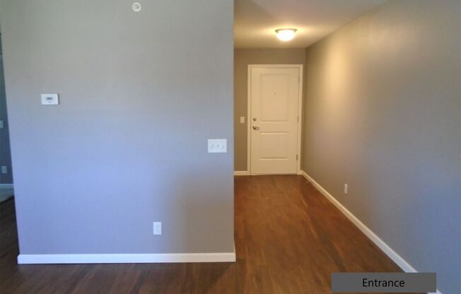 2 beds, 1 bath, 999 sqft, $1,380, Unit 310-304