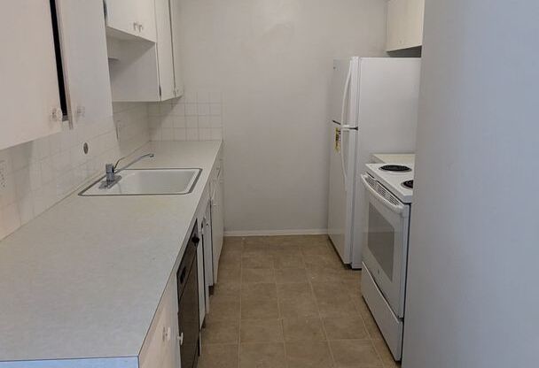 2 beds, 1 bath, $1,950