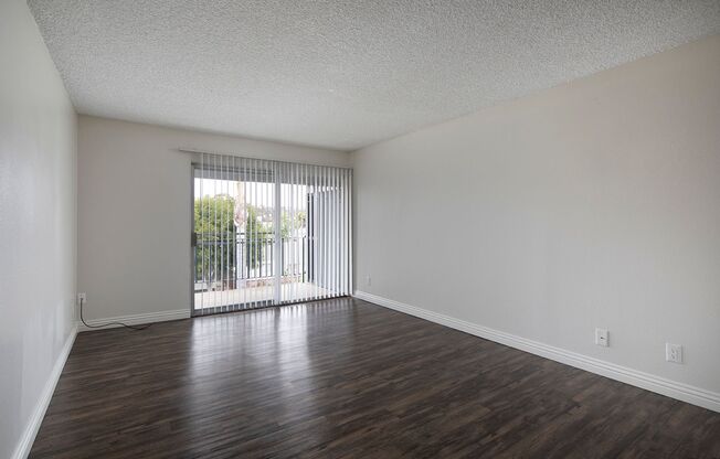 1 bed, 1 bath, 824 sqft, $2,395, Unit 208