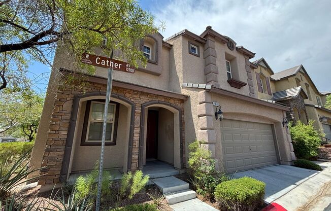 Elegant 3Bed/3Bath Home with Loft in the Providence Community!