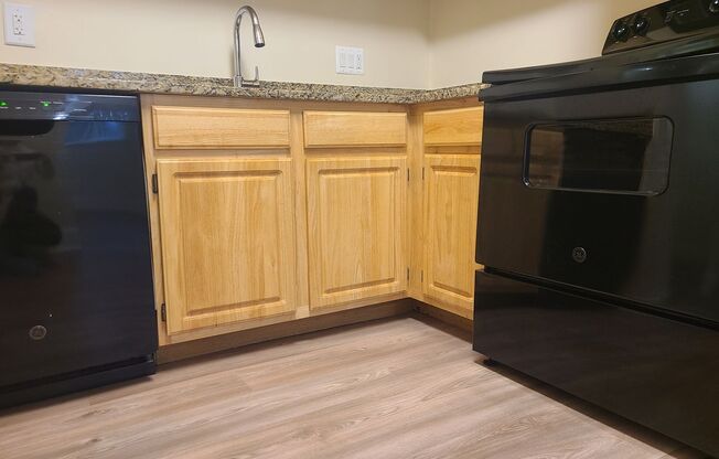 2 beds, 2 baths, 1,000 sqft, $1,990, Unit 14233 #103