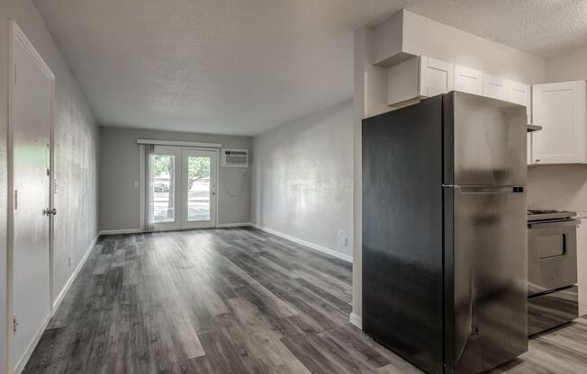 1 bed, 1 bath, 750 sqft, $880, Unit 5905-203
