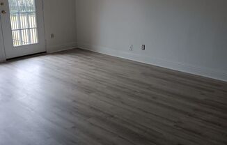 2 beds, 2 baths, $1,060, Unit S-1407