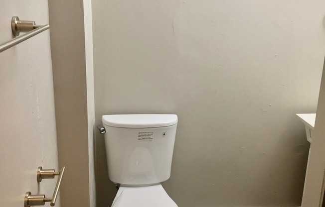 Studio, 1 bath, 264 sqft, $995, Unit 2