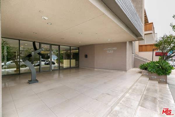1520 S Beverly Glen Blvd Apt 205