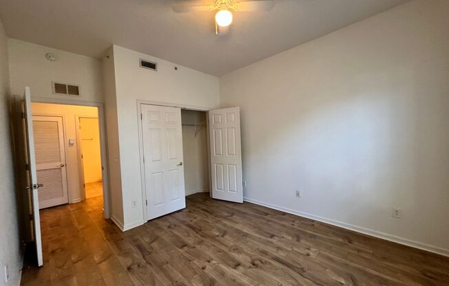 3 beds, 2 baths, $1,595, Unit # 723