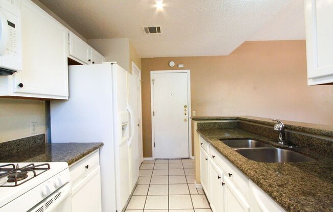 3 beds, 2 baths, $2,120