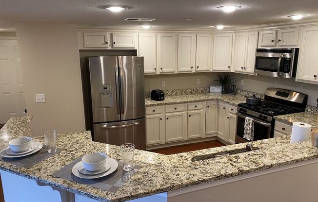 3 beds, 2 baths, 1,500 sqft, $3,475, Unit 450SMA1