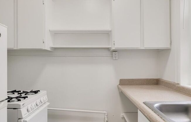 1 bed, 1 bath, 579 sqft, $1,250, Unit 411