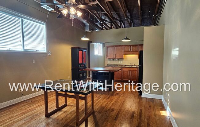 WOW!!.....GORGEOUS LOFT APARTMENT!!!!....DOWNTOWN VILLA RICA