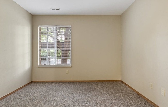 Country Club Apartments