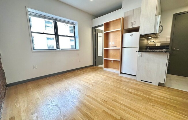 Studio, 1 bath, $2,250, Unit 51