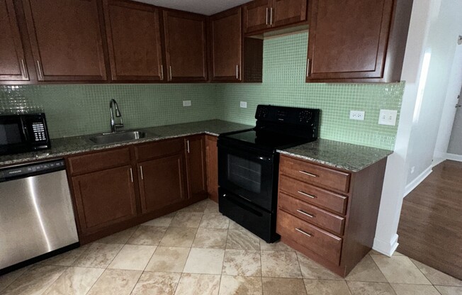 7632 N Milwaukee Ave 3B