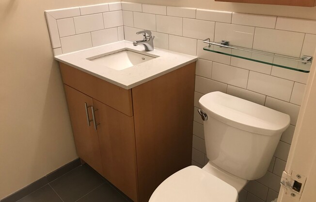 Studio, 1 bath, 440 sqft, $2,432, Unit 0332