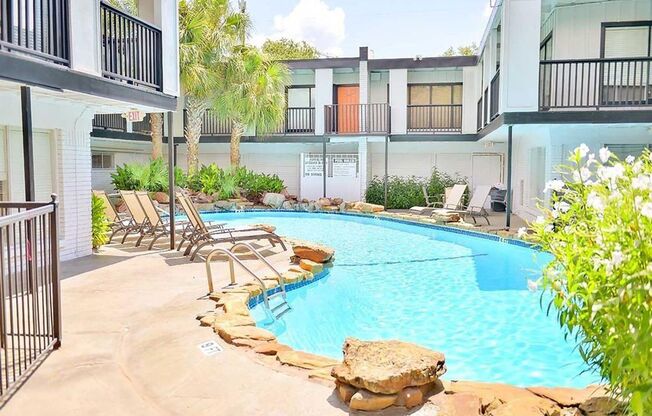 2 beds, 1 bath, 950 sqft, $1,495, Unit 207
