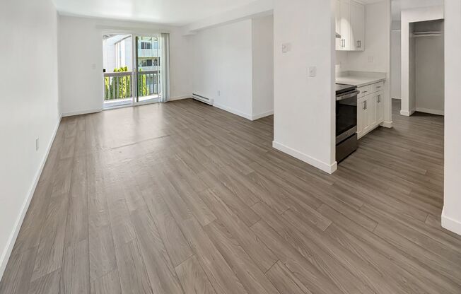 2 beds, 1 bath, 830 sqft, $1,945, Unit 306
