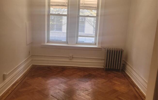 1609 PARK PL