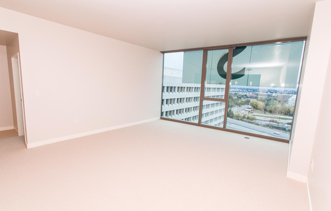Beautiful 1 Bedroom condo at Axis – Exclusive High Rise Living Downtown!