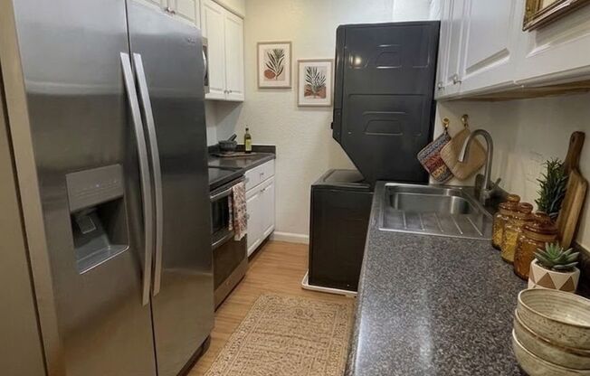 2 beds, 1 bath, 760 sqft, $1,229, Unit 276