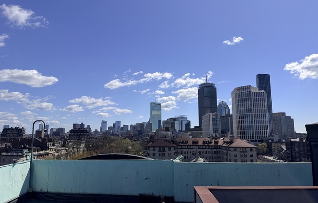 2 beds, 1 bath, 628 sqft, $3,600, Unit 72