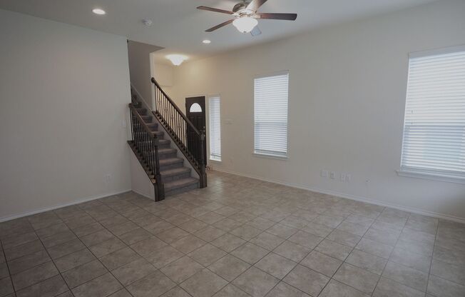 Amazing Round Rock Townhouse!