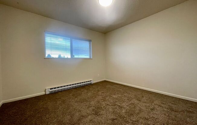 2 beds, 1 bath, $1,475, Unit 1434