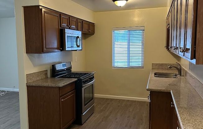 1 bed, 1 bath, 795 sqft, $1,795, Unit 01