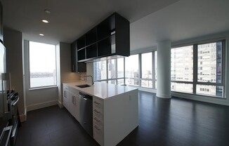551 10 AVE