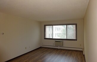 1 bed, 1 bath, 590 sqft, $900, Unit 303