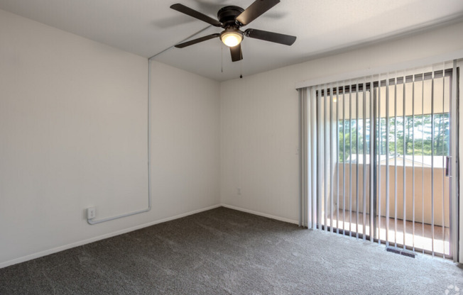 1 bed, 1 bath, 600 sqft, $1,000