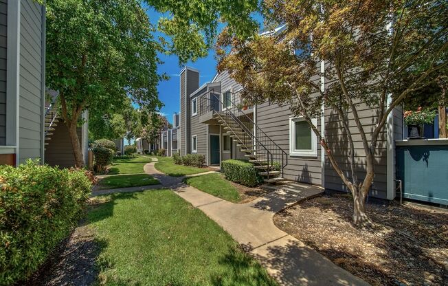 Green Space Walking Trails at Chesapeake Commons Apartments, Rancho Cordova, CA, 95670