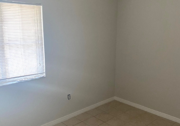 1300 SE 31 CT