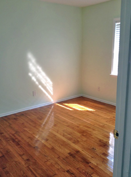 SUMMER SPECIAL-REDUCED RENT! LOVELY 3 BR House! HW Floors, Pets Ok! Off-Street Parking