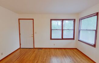 3 beds, 1 bath, $1,245