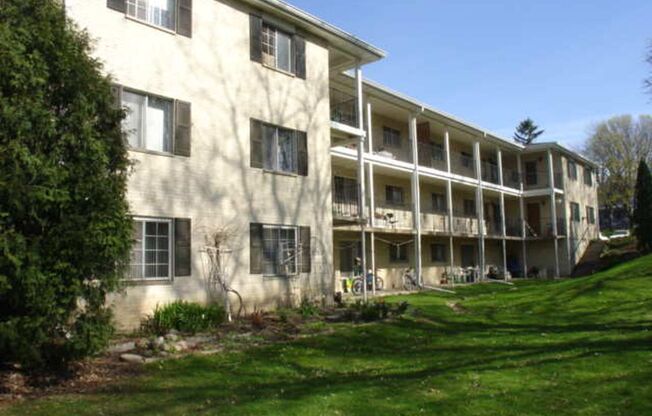 Riverside Manor