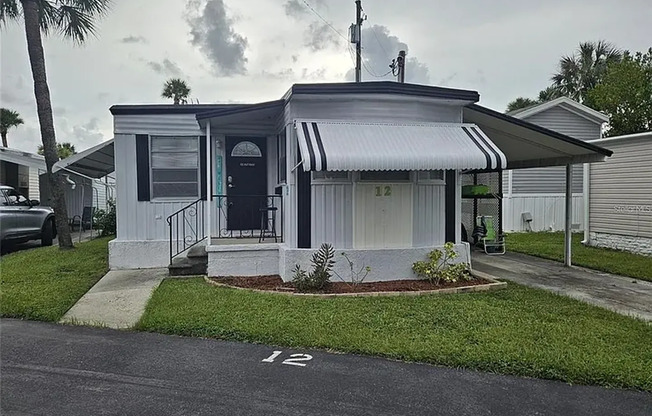 Regency Cove 55+ Gated Community - Charming 1 bedroom, 1 bathroom for rent, won't last long!!