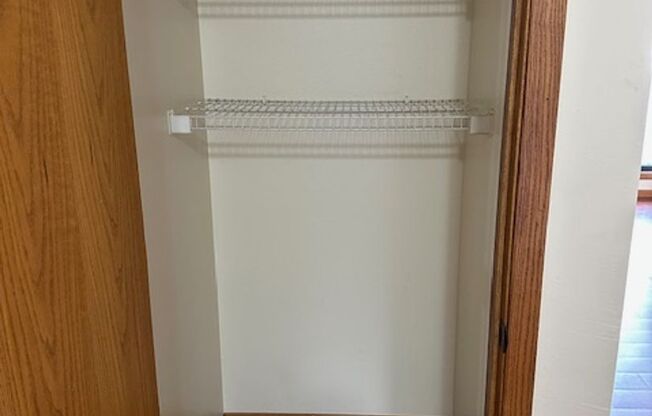 1 bed, 1 bath, 700 sqft, $1,220, Unit 401-317