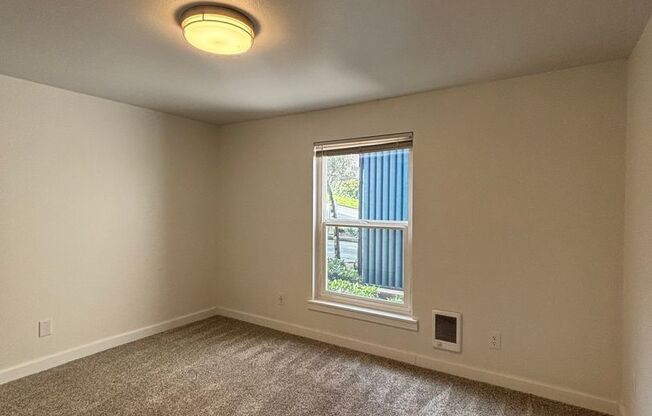 1 bed, 1 bath, 800 sqft, $1,850, Unit 2727 - 205