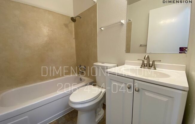 Studio, 1 bath, 563 sqft, $875, Unit Unit 300