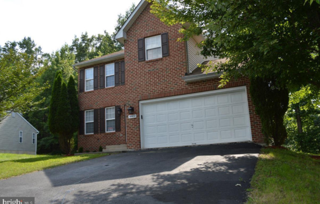 4402 BIRCHTREE LN